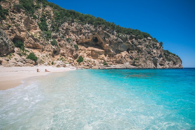 Tour along the coast of Baunei: a unique experience - Getting to Tortuga Escursioni Baunei and timing your morning