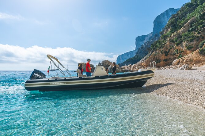 Tour along the coast of Baunei: a unique experience - Cala Mariolu: big beach time on some of the best water in the area