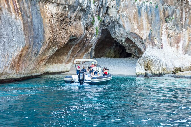 Tour along the coast of Baunei: a unique experience - Cala Luna: longer beach time with caves and a freshwater lake (about 2 hours)