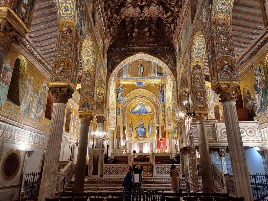 Tour Cappella Palatina e palazzo Reale: patrimonio Unesco - Entering the Palatine Chapel: mosaics, muqarnas, and floorwork