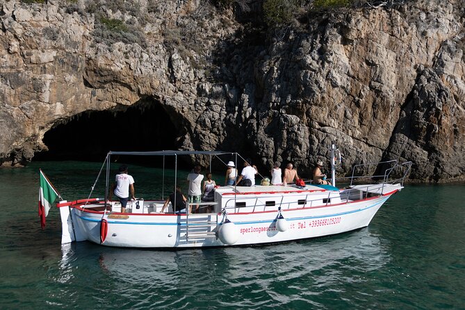 Tour - Mini Cruise at the Blue Grotto - Villa of Tiberius and Grotta di Tiberio, seen from the sea