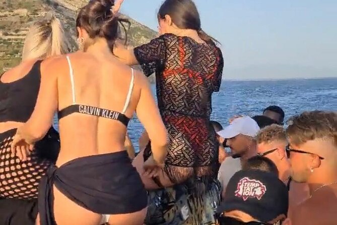 Tour of Ischia Island with Motor Yacht Rocca Corsa - Lacco Ameno and the Fungo: the limoncello moment with a landmark story