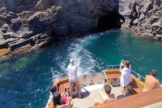 Tour of Ischia Island with Motor Yacht Rocca Corsa - The food and drinks: the main reason a boat day is more than sightseeing