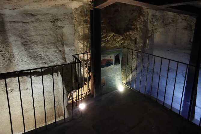 Tour of Lecce with a visit to the basement of the ancient synagogue - Your first stop: the basement Jewish museum under Lecce