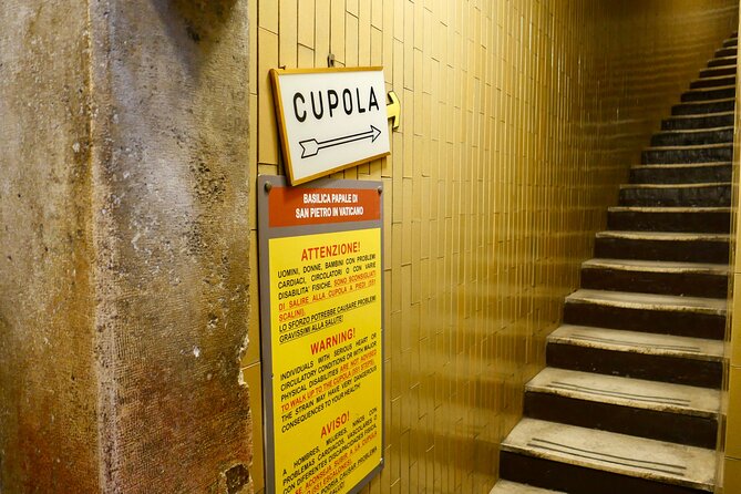 Tour of St Peter's Basilica with Dome Climb and Grottoes - How the guide and headsets work in real crowds