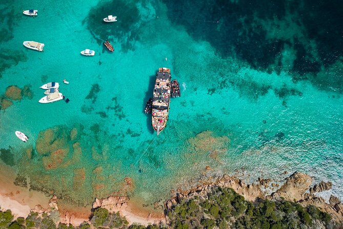 Tour of the Archipelago of La Maddalena ecofriendly - Optional Caprera add-on for €23: who should pay for extra time