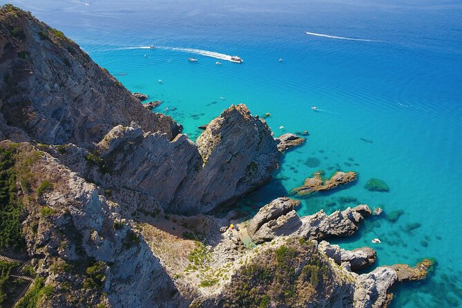 Tour of the Costa degli Dei by boat, 3 hours with aperitif included - Price and who this Tropea boat tour is best for