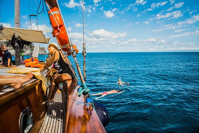 Tour of the island of Ischia in schooner - Price and value: is $82.27 a fair deal?
