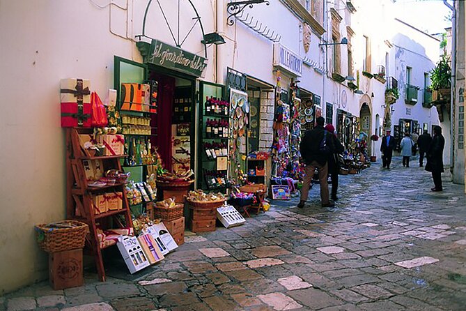 Tour to 4 Towns of Salento: Otranto, Leuca, Gallipoli, Galatina - Gallipoli: the old town on a limestone island and Baroque churches
