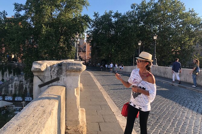 Trastevere Like a Local Food Tour with 7+ Food Tastings & Wines - House of Dante area: why a research center belongs in a food tour