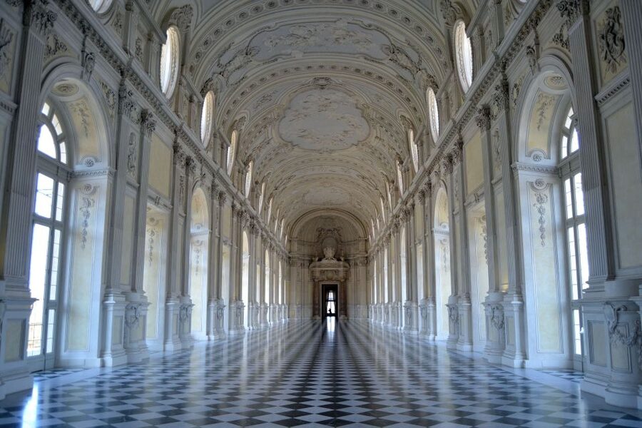 Turin: Palace of Venaria Guided Tour - Venaria Reale meeting point: get the town right, then you are set