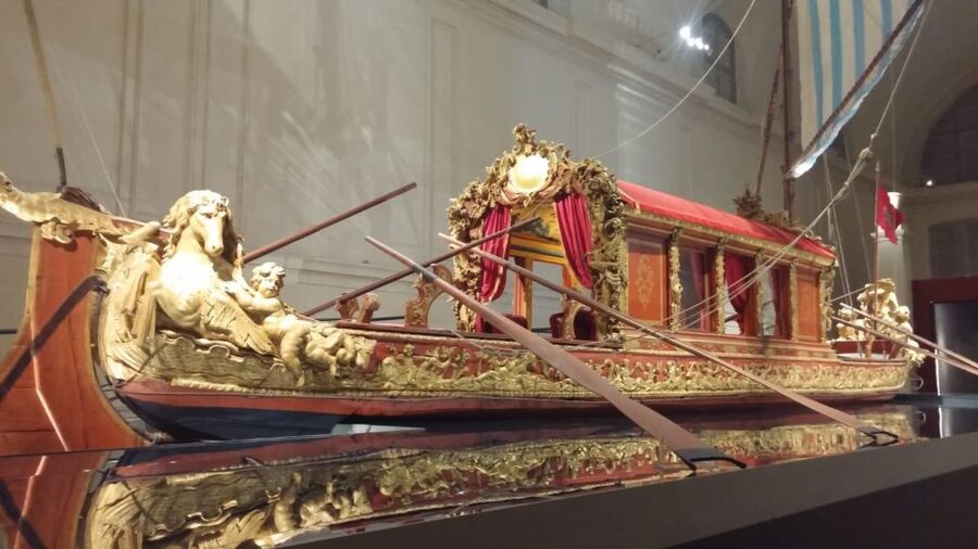 Turin: Palace of Venaria Guided Tour - The guide: why the right storytelling changes everything