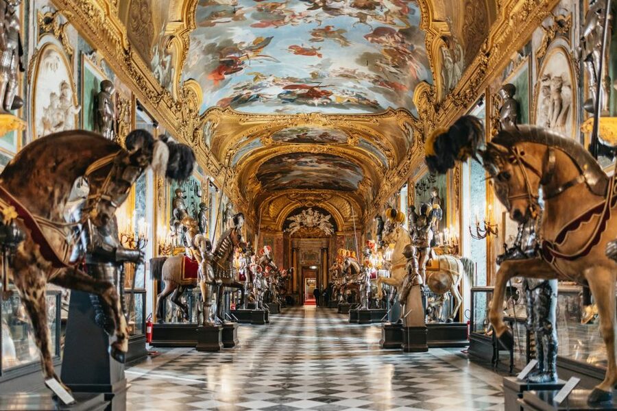 Turin: Royal Palace Entry Ticket and Guided Tour - Royal Apartments on a guided route, what to notice besides the decor