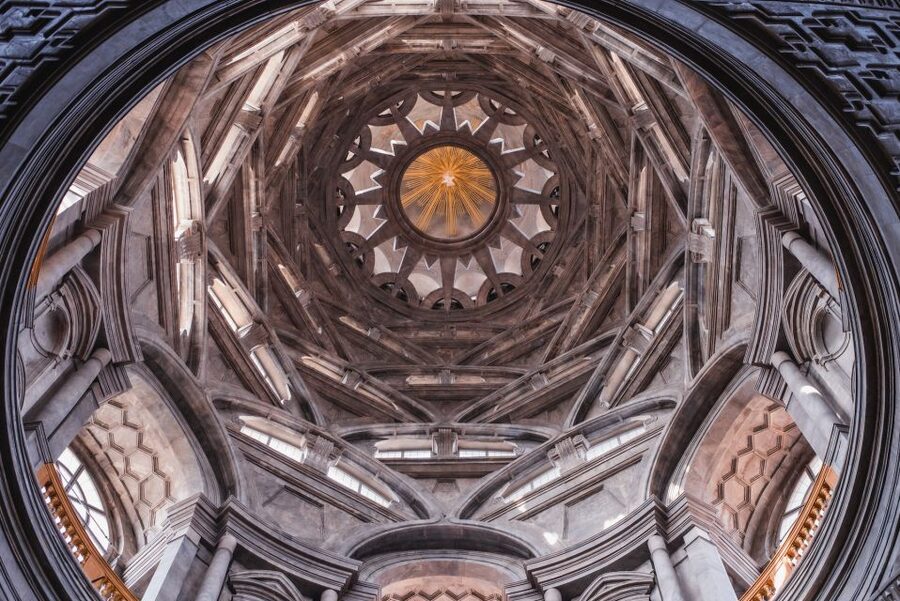 Turin: Savoy Royal Palace Small Group Guided Tour - Key things that make this tour worth your time