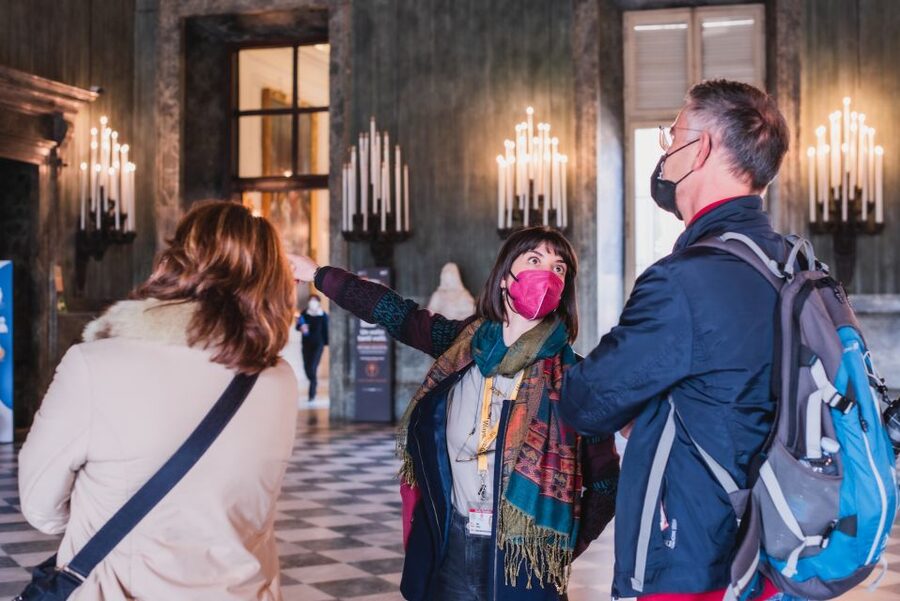Turin: Savoy Royal Palace Small Group Guided Tour - Chapel of the Holy Shroud: what you can see, and what you cannot
