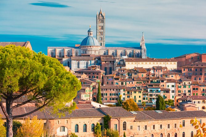 Tuscany: Day Trip to Pisa, Siena, San Gimignano, and Chianti - The early bus and the Chianti views that set the mood