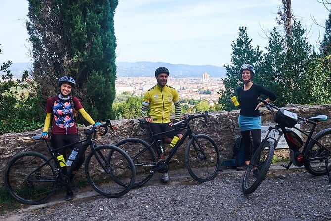 Tuscany Vespa Tour from Florence with Wine Tasting - Small-Group Dynamics: Why Up to 8 People Feels Different