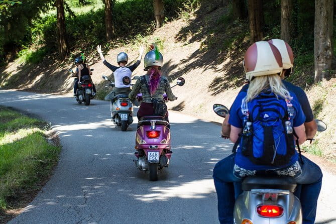 Tuscany Vespa Tour: Lunch & Wine Tasting, Countryside Roads - Group size, pacing, and what a 5-hour day feels like