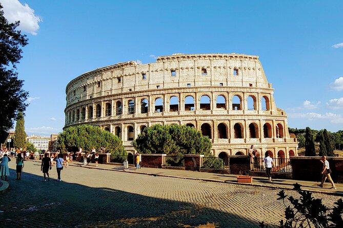 Ultimate Colosseum Small Group Tour - Headphones and guides: how to get more out of the walking time