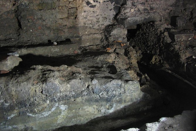 Underground Catania - A Putia dell’Ostello and the Amenano Underground River