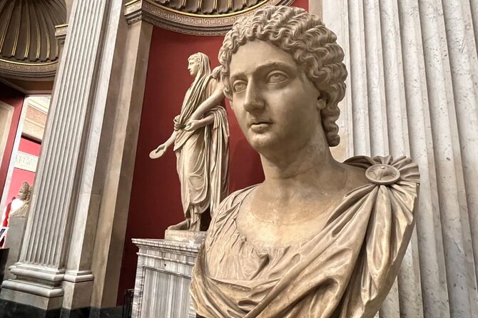 Vatican and Vatacombs Tour: Treasures of the Sistine Chapel - St. Peter’s Basilica: Guided Entry Into the Grand Finale