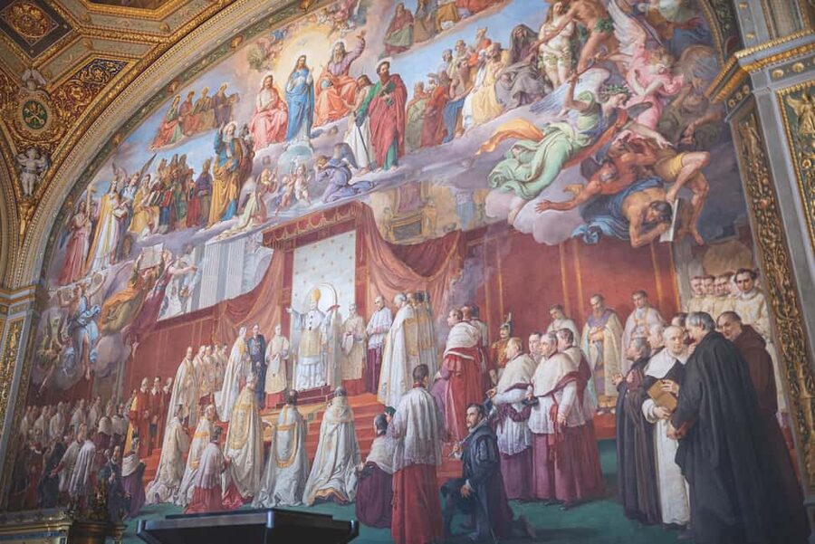 Vatican Museums and Sistine Chapel Tour with Basilica Access - Pio-Clementino and the Hall-of-art-storytelling effect