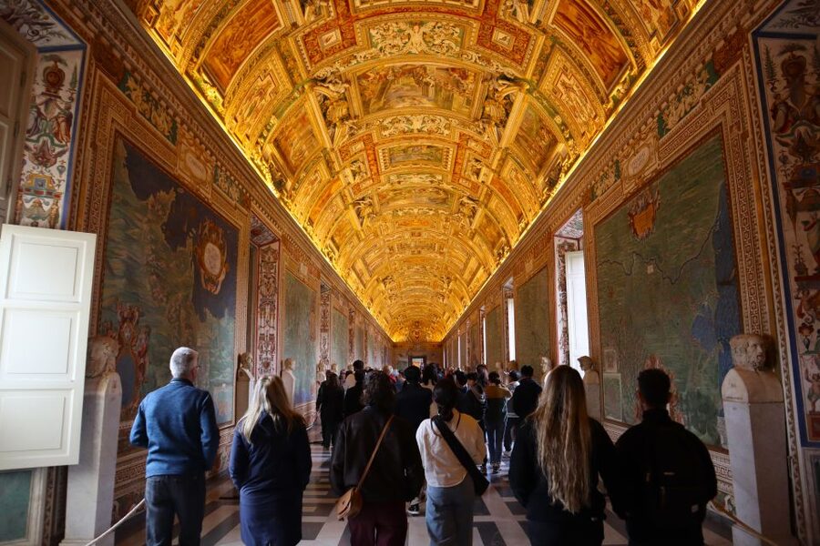 Vatican Museums & Sistine Chapel Guided Tour - Dress code, closures, and other rules that can change your day