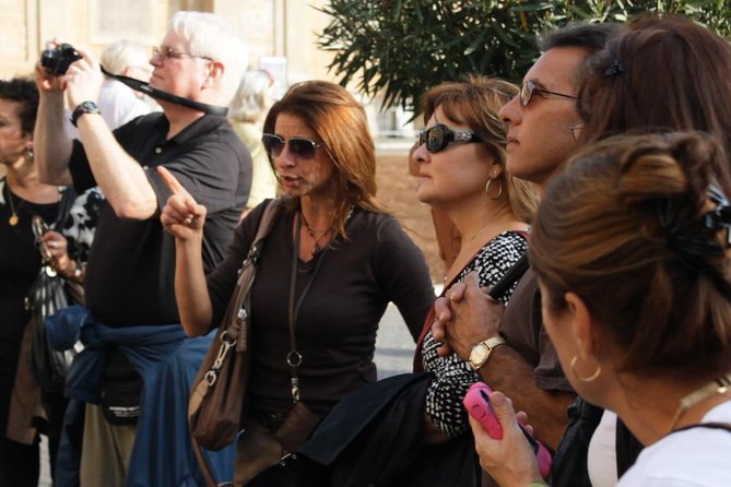 Vatican Museums & Sistine Chapel Tour - Small Group Max 10ppl - Getting started at Via Tunisi 4, and what to wear