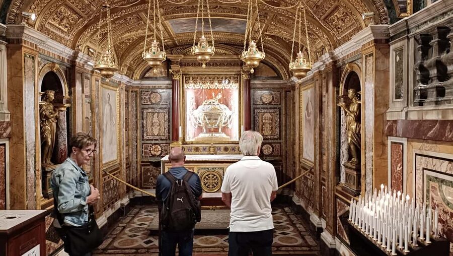 Vatican: Pope Francis Tomb and Papal Basilicas Tour - A tight 3-hour route that still feels like a pilgrimage