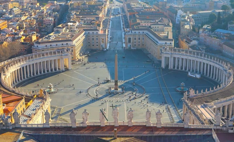 Vatican: St. Peter’s Basilica, Dome Climb & Papal Tombs Tour - What to wear and bring, plus what you should not bring