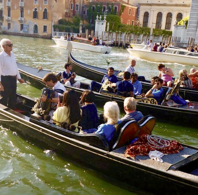 Venice: 30-Minute Gondola Ride on Grand Canal with Serenade - Key Things I’d Focus On
