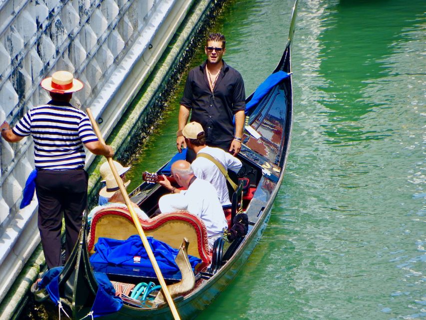Venice: 30-Minute Gondola Ride on Grand Canal with Serenade - Price and Value: What You’re Paying For