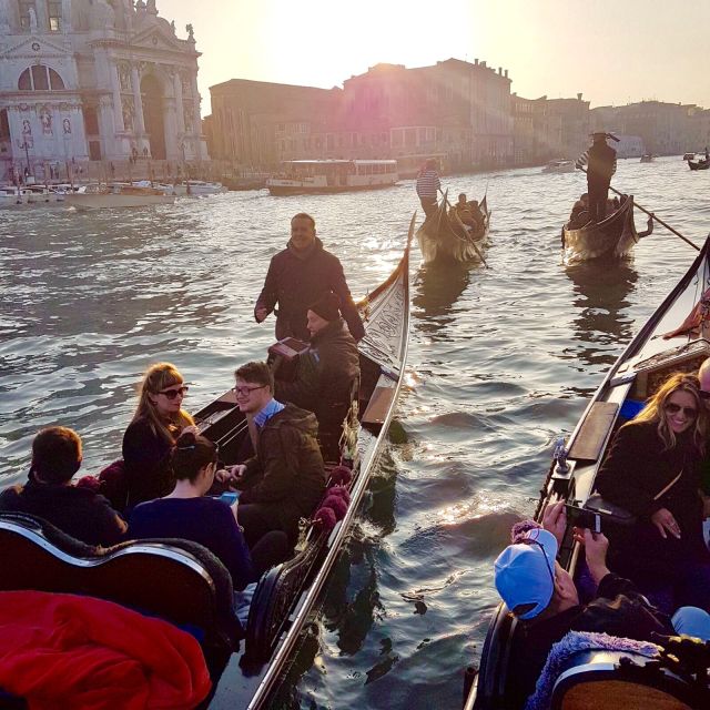 Venice: 30-Minute Gondola Ride on Grand Canal with Serenade - Who This Is For (And Who Might Want Another Style of Gondola)