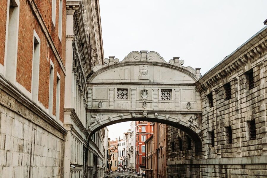Venice: After-Hours St. Mark’s & Doge's Palace VIP Tour - Tips so you enjoy it, not just survive it