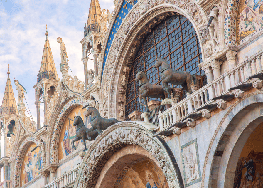 Venice: Basilica and Doge's Palace Priority Ticket and Tour - AI audioguide inside two world-famous buildings