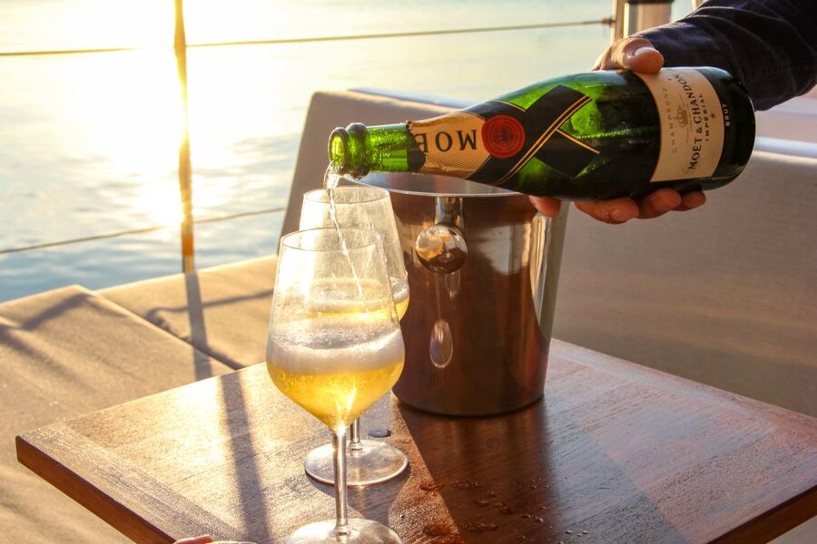 Venice: Catamaran Sunset Jazz Cruise with Aperitivo - Should you book this Venice catamaran sunset jazz cruise?