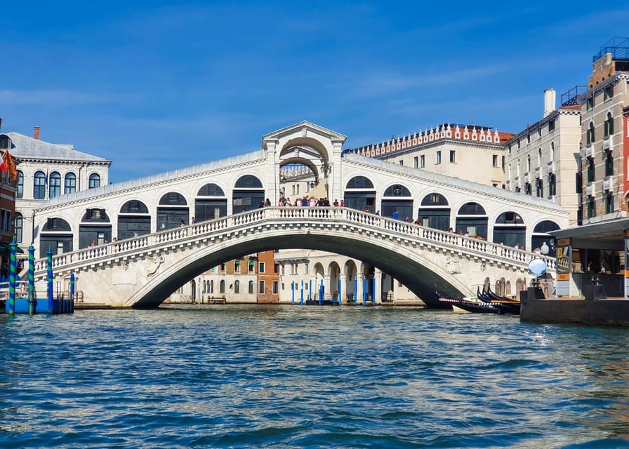 Venice: City Center Historical Guided Walking Tour - Calli and Campi Walking: Venice Without the Only-Route Syndrome