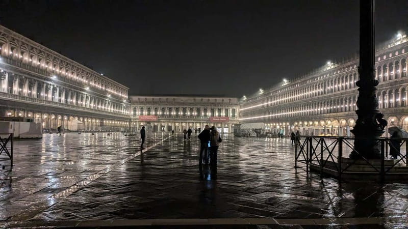 Venice: Crimes, Legends, and Mysteries Sunset Tour - Weather, walking, and comfort: small details that matter