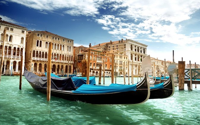 Venice Day Trip from Milan with Guided City Tour - Food, Flooding, and Photo Reality Checks