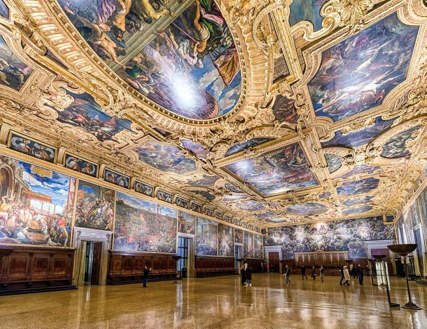 Venice: Doge's Palace Guided Tour with Optional Gondola Ride - Optional Gondola on the Grand Canal: A Short, Scenic Finish