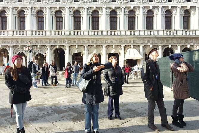 Venice: Doge's Palace Guided Tour With Tickets & Optional Gondola - Entering Doge’s Palace faster, with a guide who keeps you moving