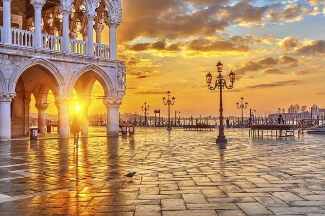 Venice Doge's Palace & Prisons Tour - Fast-Track Entry Into a Place With a Serious Line