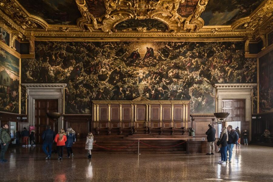 Venice: Doge's Palace Skip-the-Line Ticket with Guidebook - Meeting point and the ticket exchange stress-test