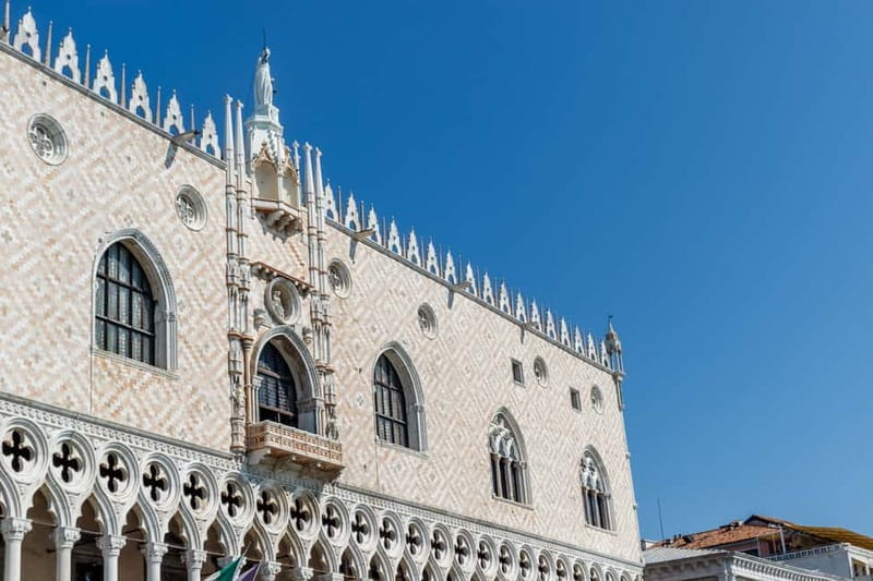 Venice: Doge's Palace, St Mark's Basilica, and Pala d'Oro - St Mark’s Square start: the real value is crowd control