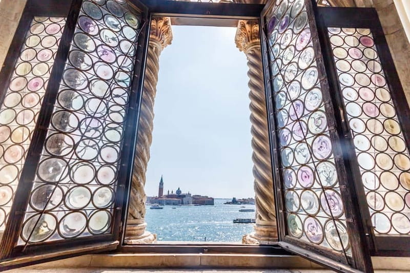 Venice: Doge's Palace, St Mark's Basilica, and Pala d'Oro - Entering Doge’s Palace: political power turned into a walking museum