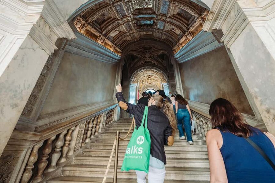 Venice: Doge's Palace & St Mark's Tour with Upgrade Option - 8AM Early Entry at Doge’s Palace, What You’ll Notice First