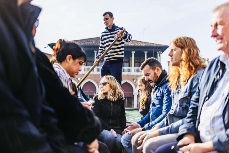Venice: Food Tasting Tour with Cicchetti Dishes and Wine - Tramezzino and Spritz: the casual Venice bar snack moment