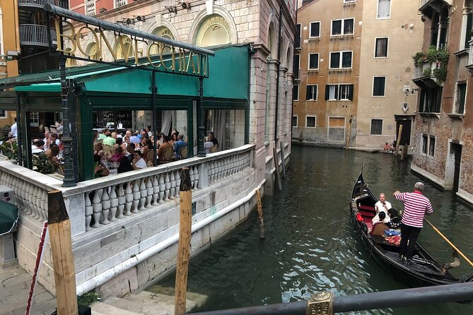 Venice Food Tour with 6+ Tastings with Cicchetti, Spritz & More - Pacing, group size, and guides who actually guide