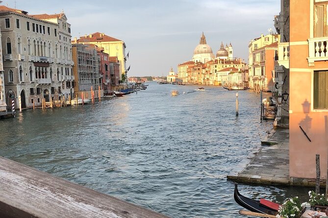 Venice Food Tour with 6+ Tastings with Cicchetti, Spritz & More - Price and value: $130.66 for 3.5 hours and a full meal arc