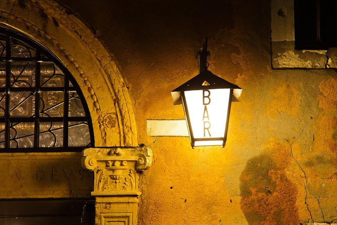 Venice Ghost Stories, Legends and Anecdotes Tour - Campo San Bartolomeo: The Start Square That Puts You in the Mood